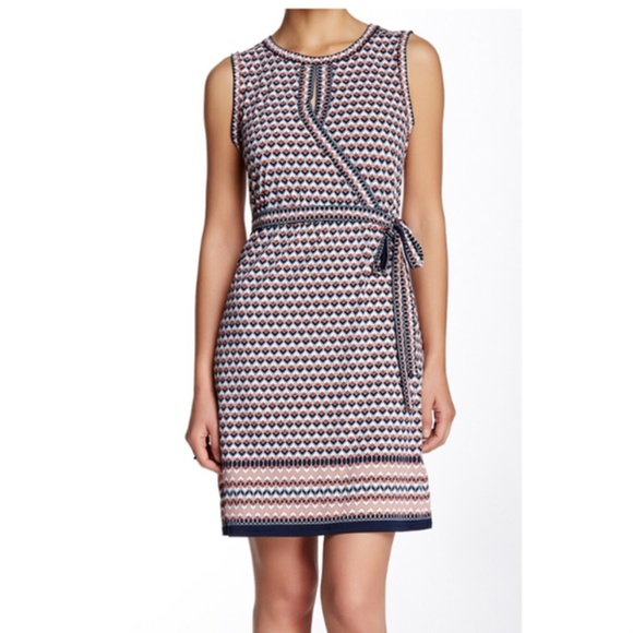 Max Studio Dresses & Skirts - MAX STUDIO Printed Faux Wrap Dress (Size S)